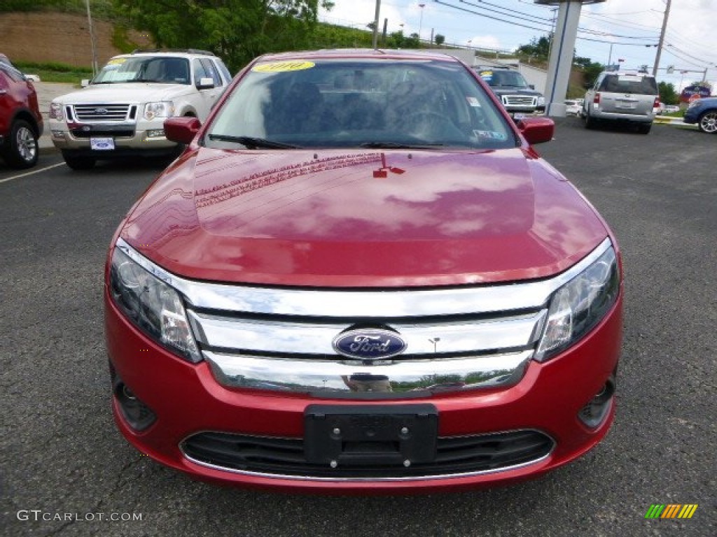2010 Fusion SE - Red Candy Metallic / Charcoal Black photo #6