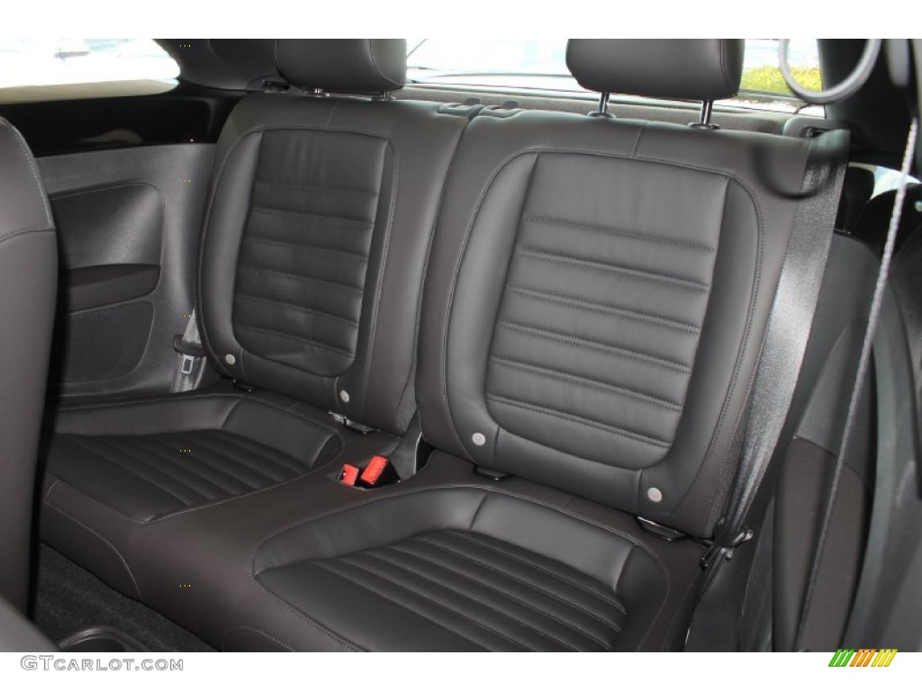 2013 Volkswagen Beetle R-Line Rear Seat Photo #82988836