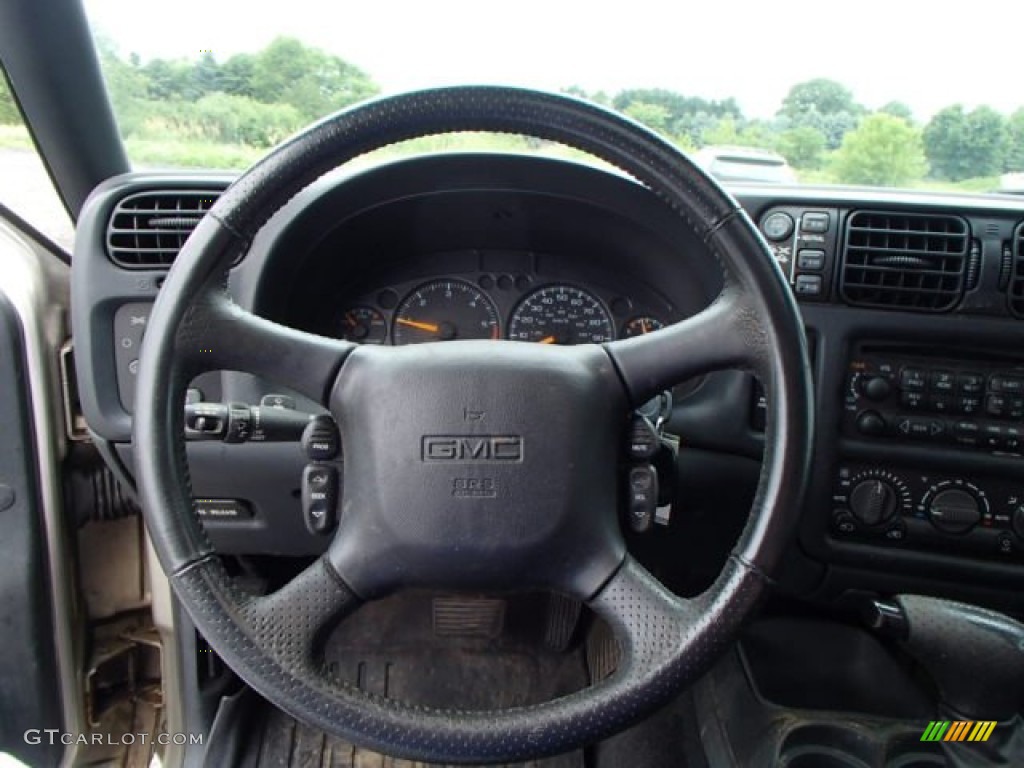 2001 GMC Jimmy Diamond Edition 4x4 Graphite Steering Wheel Photo #82990502