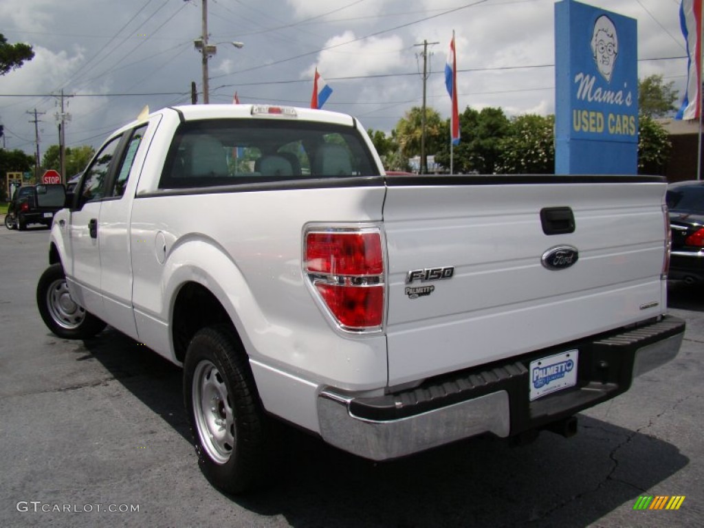 2011 F150 XL SuperCab - Oxford White / Steel Gray photo #25