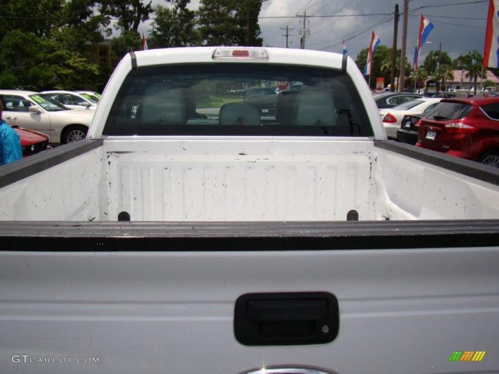 2011 F150 XL SuperCab - Oxford White / Steel Gray photo #26