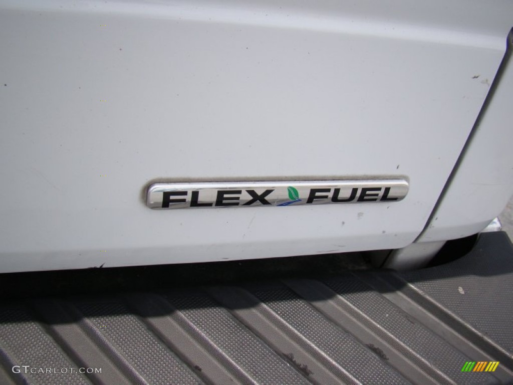 2011 F150 XL SuperCab - Oxford White / Steel Gray photo #28