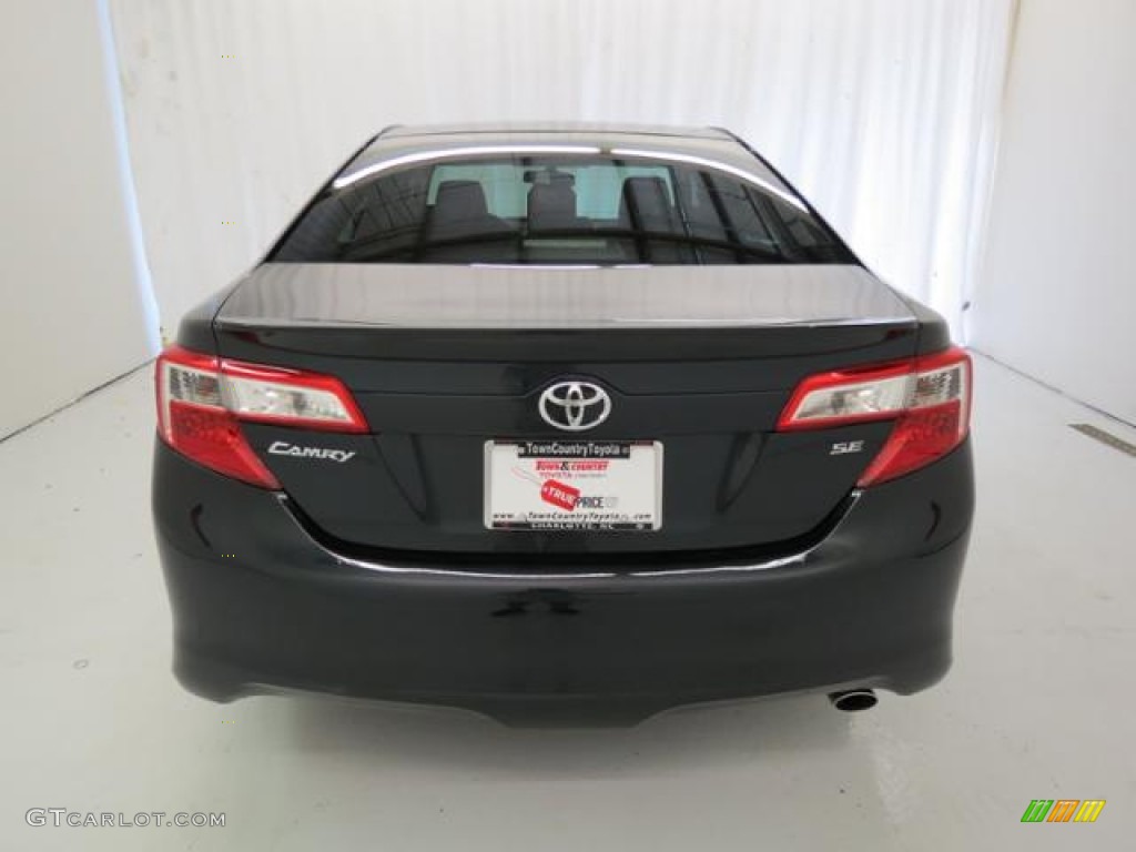 2013 Camry SE - Cosmic Gray Metallic / Black photo #19