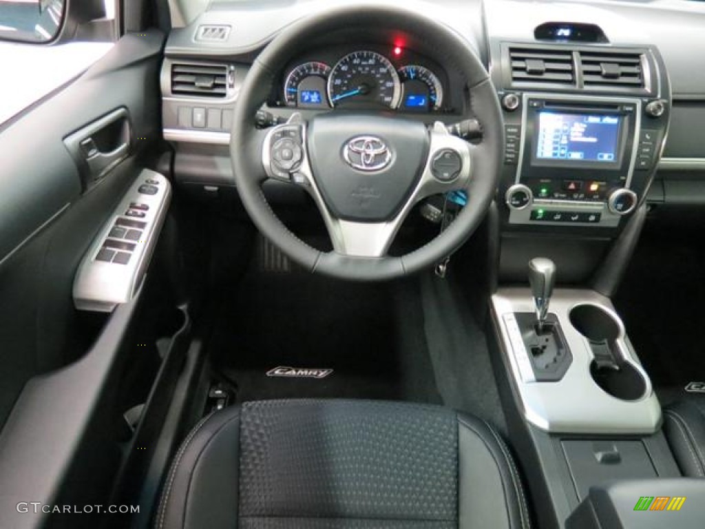 2013 Camry SE - Cosmic Gray Metallic / Black photo #5