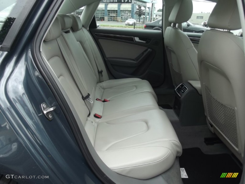 Light Gray Interior 2010 Audi A4 2.0T quattro Sedan Photo #82992332