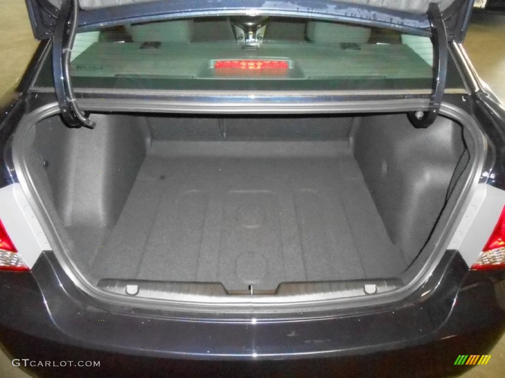 2014 Chevrolet Cruze LT Trunk Photo #82992899