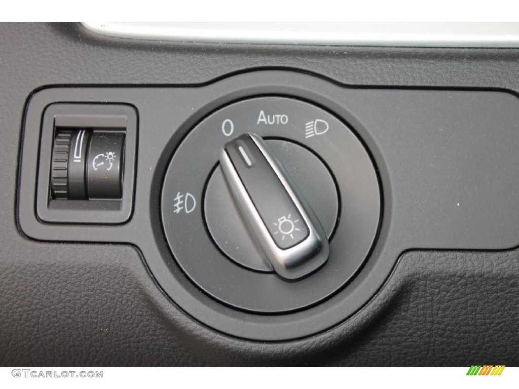 2013 Volkswagen CC R-Line Controls Photos