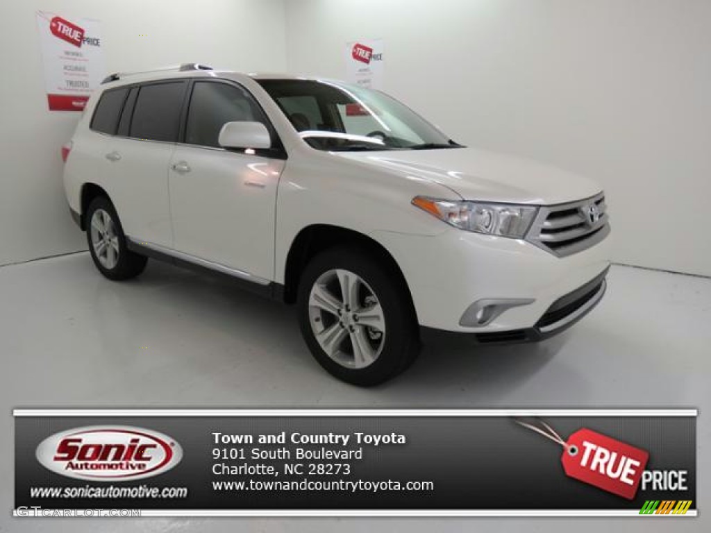 Blizzard White Pearl Toyota Highlander