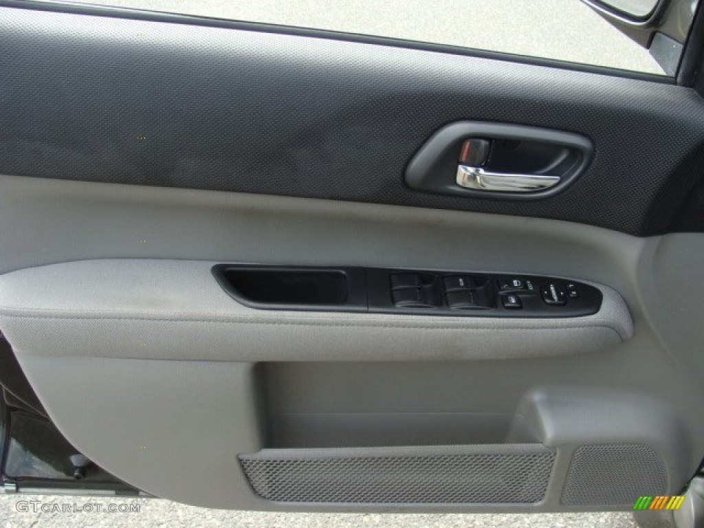 2004 Forester 2.5 XS - Java Black Pearl / Gray photo #8