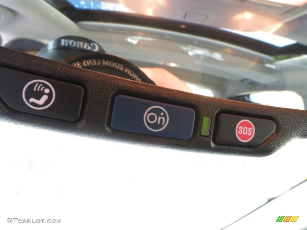 2013 Chevrolet Sonic RS Hatch Controls Photo #82996167