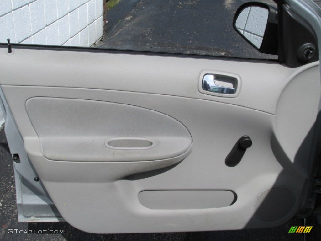 2010 Chevrolet Cobalt XFE Coupe Gray Door Panel Photo #82999119