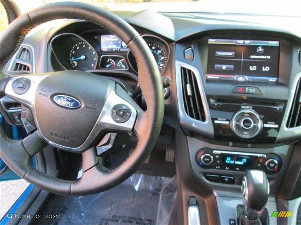 2013 Ford Focus Titanium Hatchback Charcoal Black Dashboard Photo #83001305