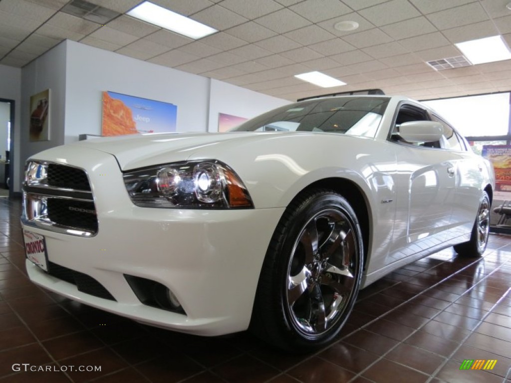 2013 Charger R/T Max - Ivory Pearl / Black/Tan photo #3