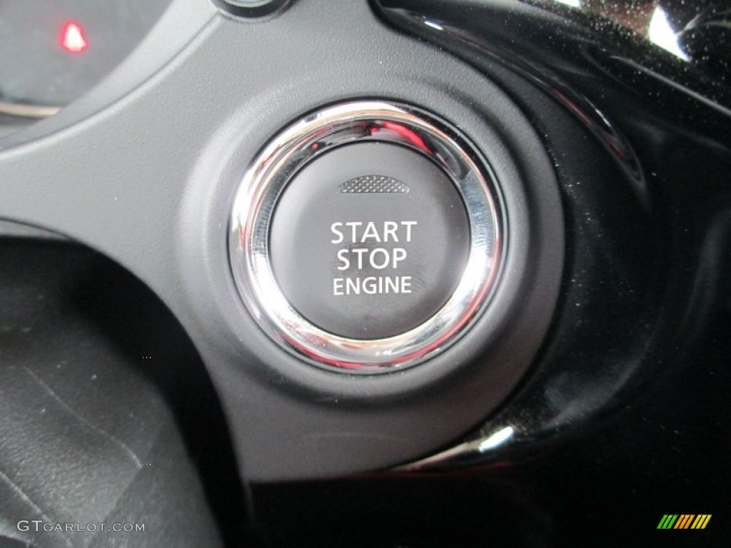 2014 Mitsubishi Outlander SE Controls Photo #83005930