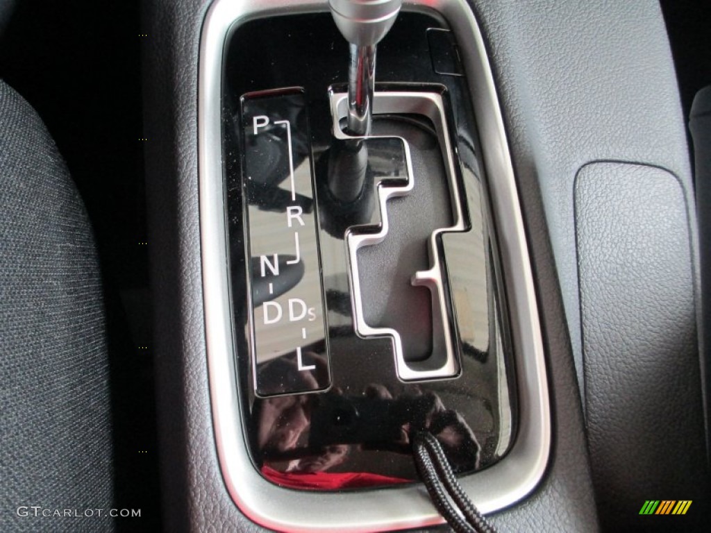2014 Mitsubishi Outlander SE 6 Speed Automatic Transmission Photo #83006051