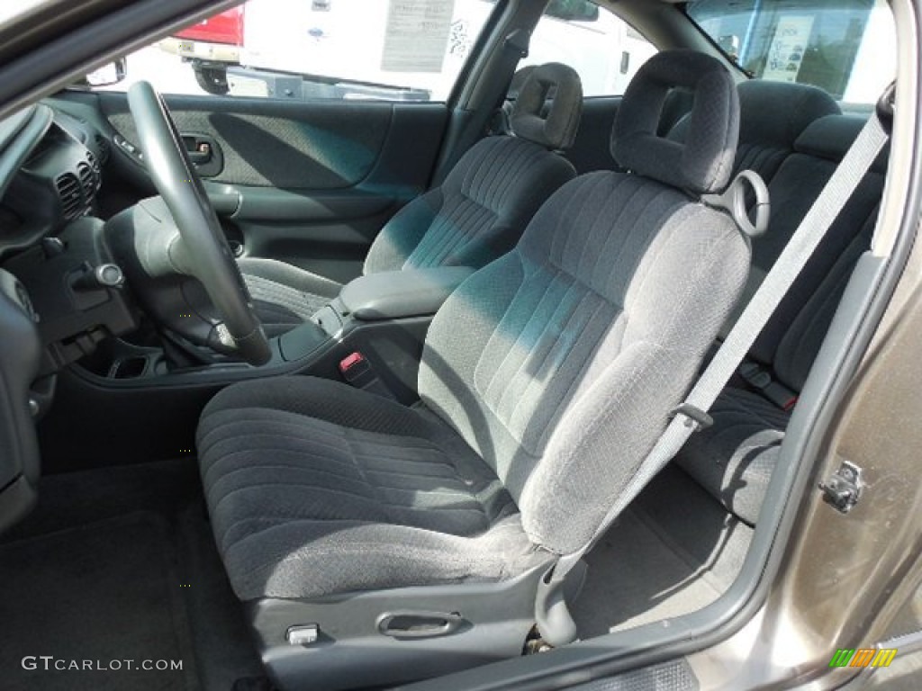 2001 Pontiac Grand Prix GT Coupe Front Seat Photos