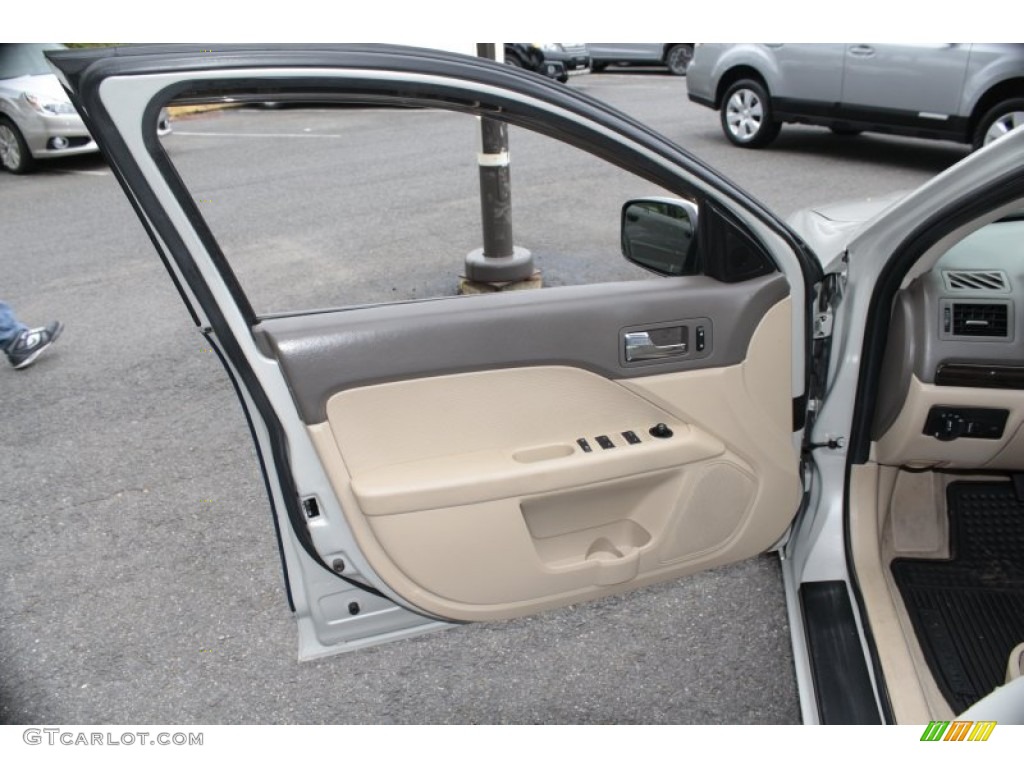 2008 Ford Fusion SEL V6 AWD Medium Light Stone Door Panel Photo #83008748