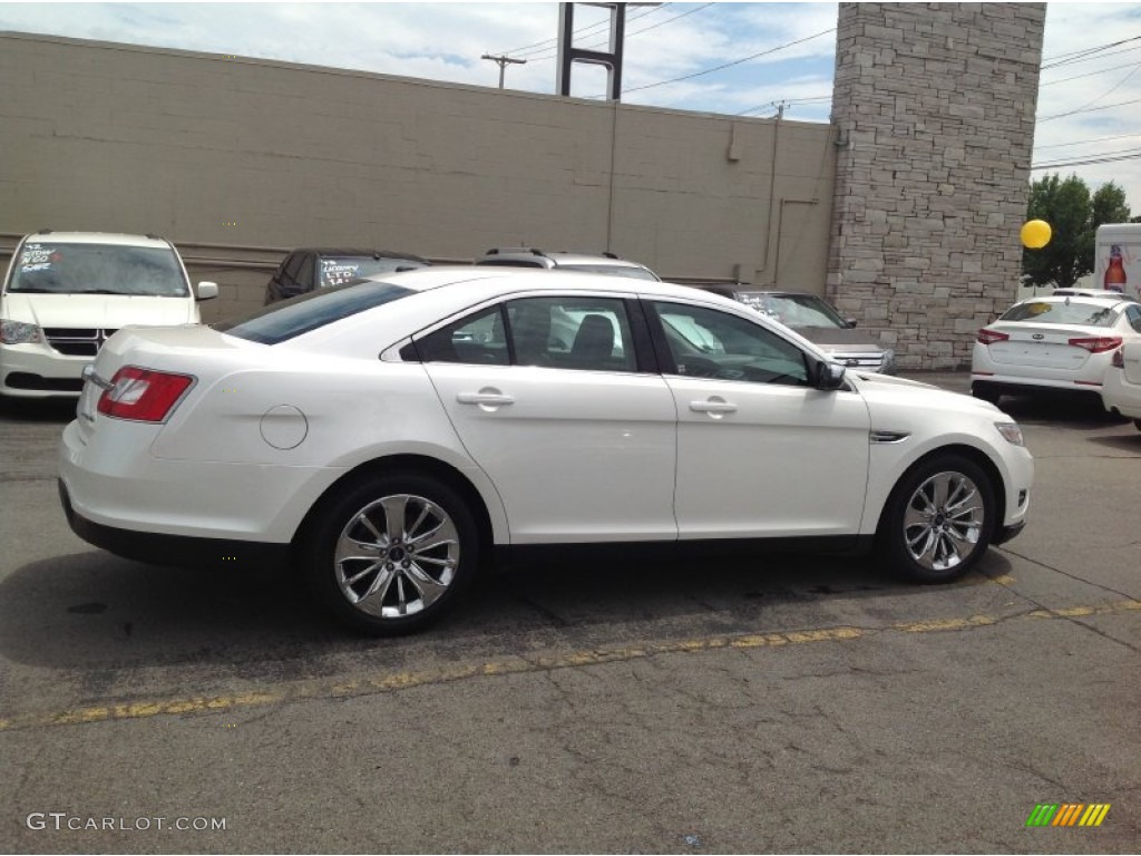 2010 Taurus Limited AWD - White Platinum Metallic Tri-Coat / Charcoal Black photo #6