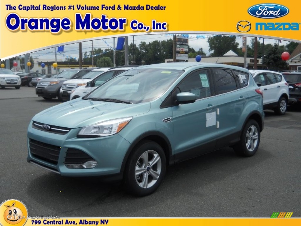 2013 Escape SE 1.6L EcoBoost 4WD - Frosted Glass Metallic / Charcoal Black photo #1