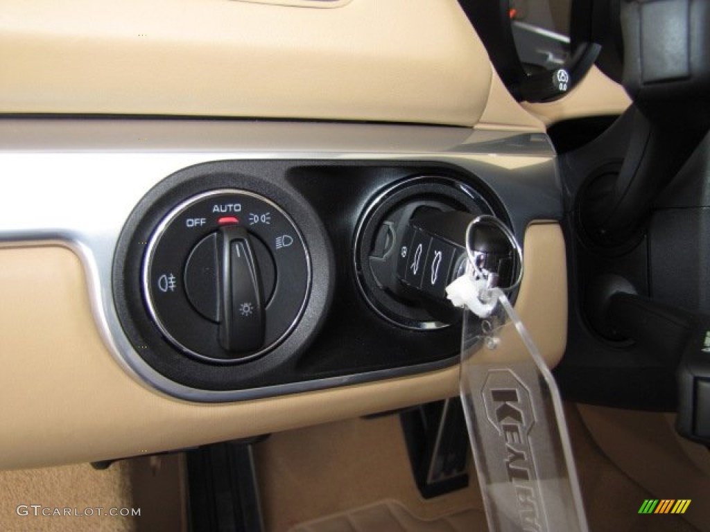 2013 Porsche Boxster Standard Boxster Model Controls Photo #83011925