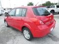 Red Alert - Versa 1.8 S Hatchback Photo No. 3