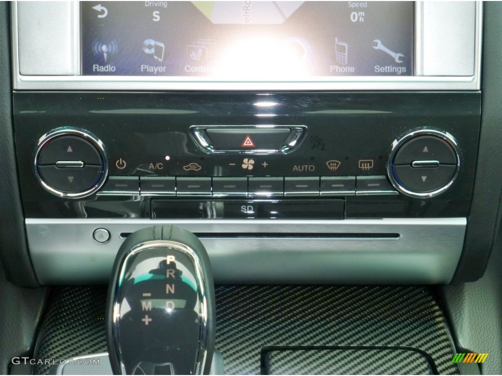 2014 Maserati Quattroporte GTS Controls Photo #83013245