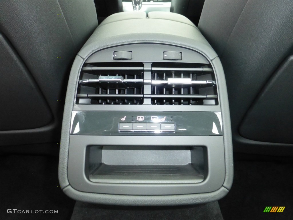 2014 Maserati Quattroporte GTS Controls Photo #83013305