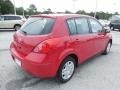 Red Alert - Versa 1.8 S Hatchback Photo No. 9