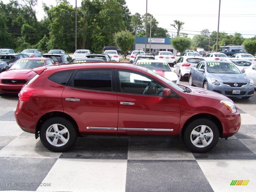 2013 Rogue S Special Edition AWD - Cayenne Red / Black photo #3