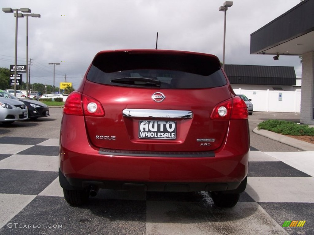 2013 Rogue S Special Edition AWD - Cayenne Red / Black photo #4