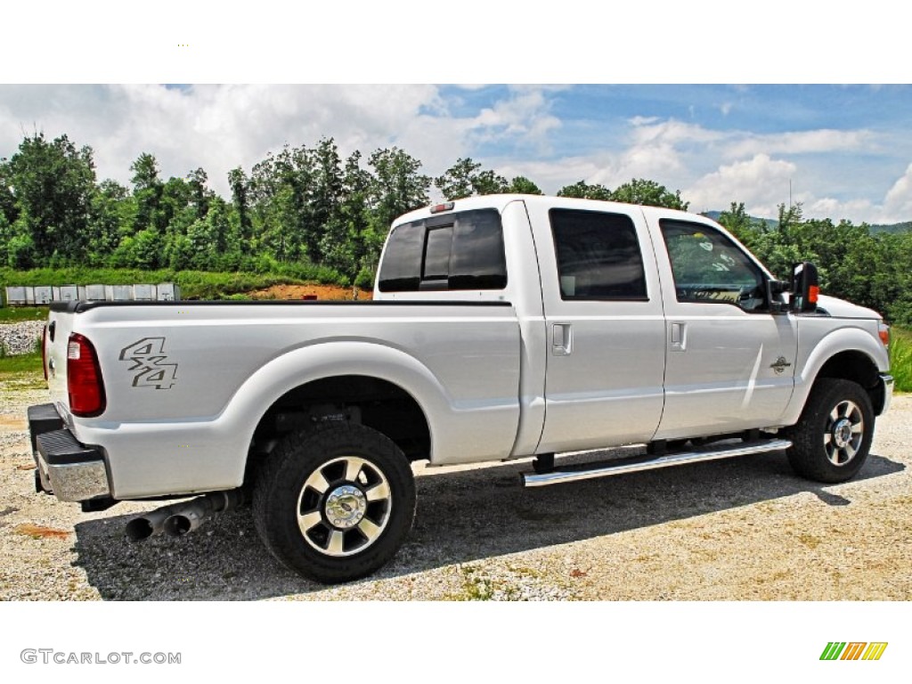 Oxford White 2011 Ford F250 Super Duty Lariat Crew Cab 4x4 Exterior Photo #83016044