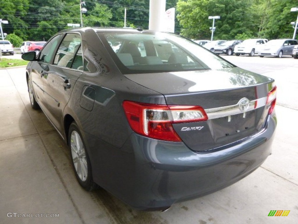 2013 Camry XLE V6 - Magnetic Gray Metallic / Ash photo #4