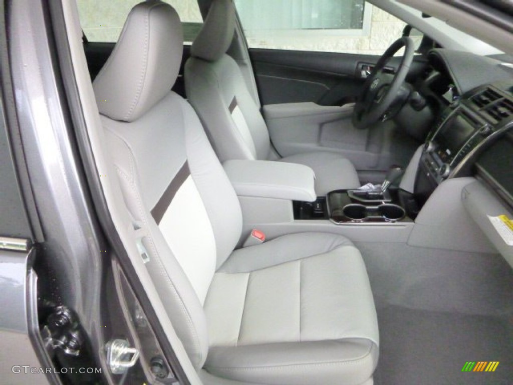 2013 Camry XLE V6 - Magnetic Gray Metallic / Ash photo #9