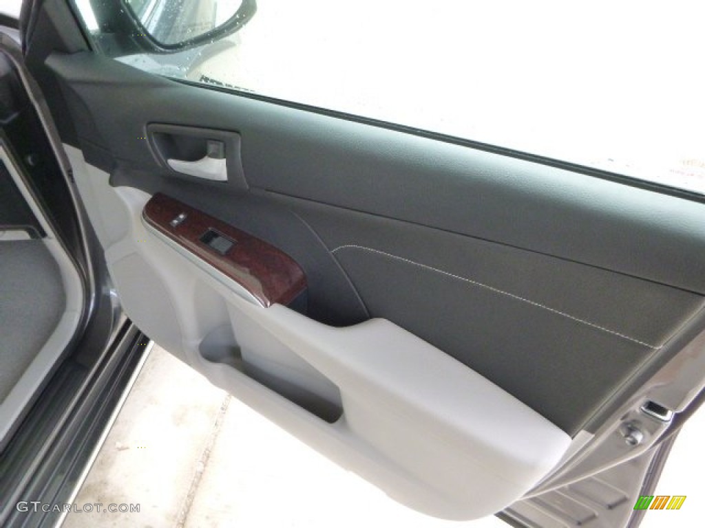 2013 Camry XLE V6 - Magnetic Gray Metallic / Ash photo #11