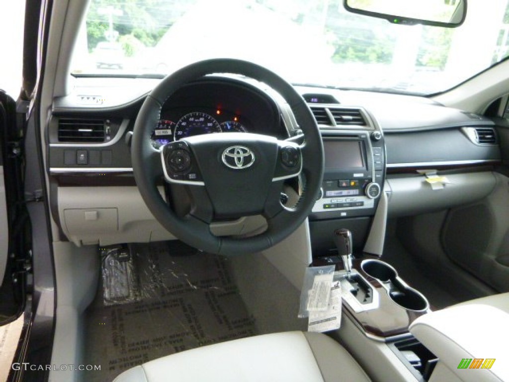 2013 Camry XLE V6 - Magnetic Gray Metallic / Ash photo #15