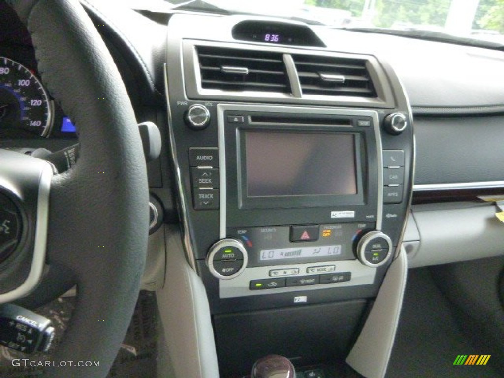 2013 Camry XLE V6 - Magnetic Gray Metallic / Ash photo #18