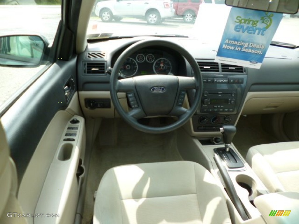 2007 Fusion SE V6 AWD - Tungsten Grey Metallic / Light Stone photo #13
