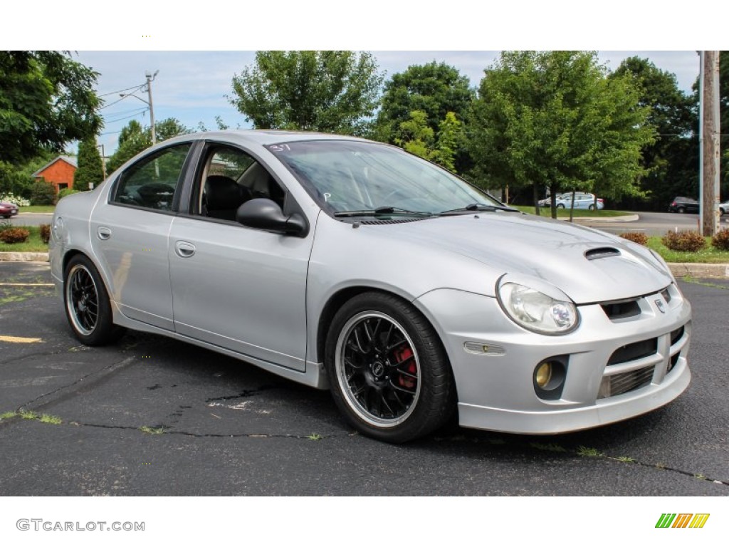 2004 Dodge Neon SRT-4 Exterior Photos