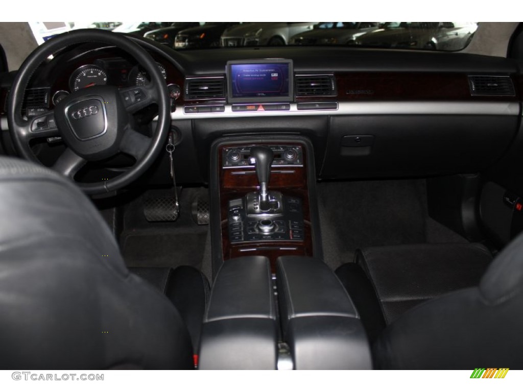 2007 A8 L 4.2 quattro - Light Silver Metallic / Black photo #31