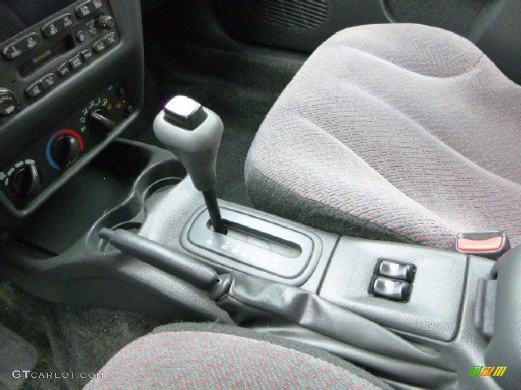 2000 Cavalier Z24 Convertible - Black / Graphite photo #11