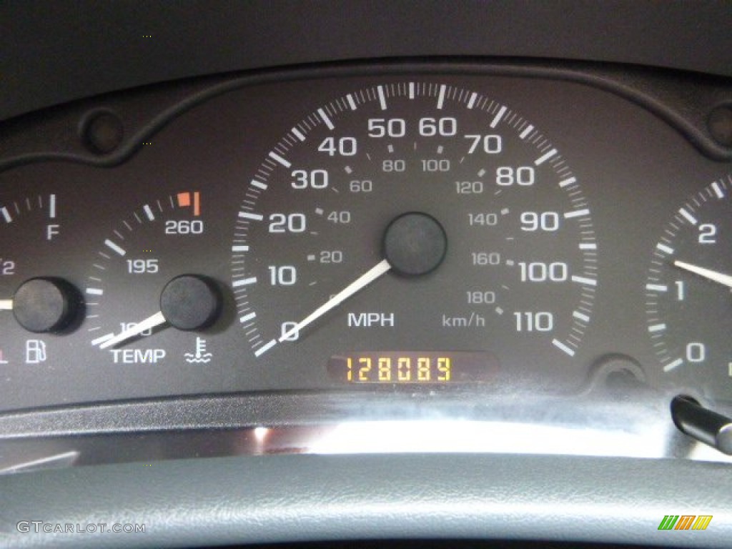2000 Cavalier Z24 Convertible - Black / Graphite photo #14