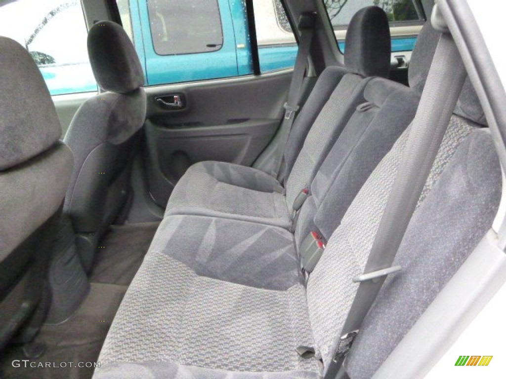 Gray Interior 2003 Hyundai Santa Fe I4 Photo #83025119