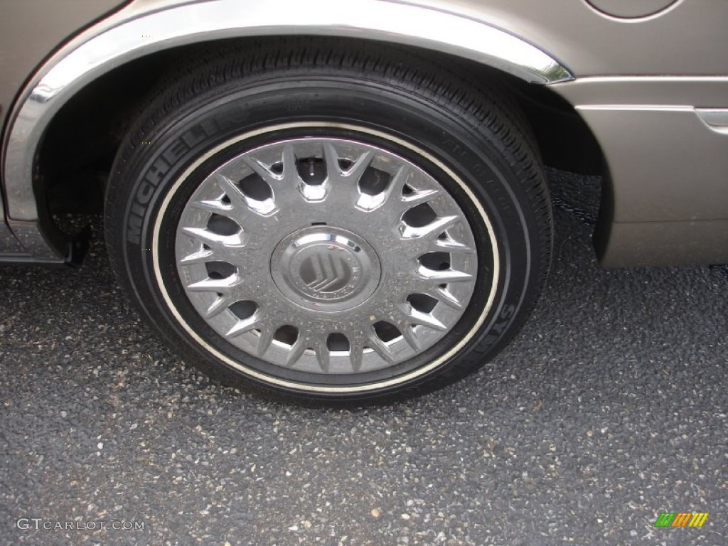 2004 Grand Marquis GS - Arizona Beige Metallic / Medium Parchment photo #8