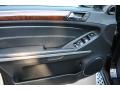 Black - GL 450 4Matic Photo No. 16