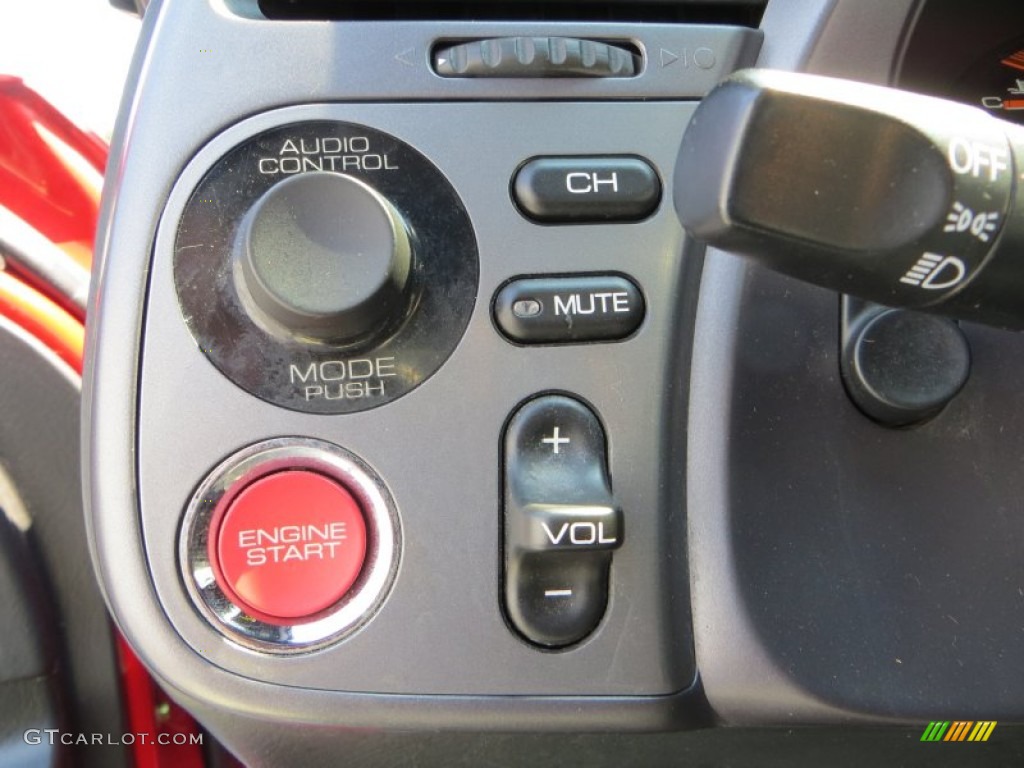 2002 Honda S2000 Roadster Controls Photos