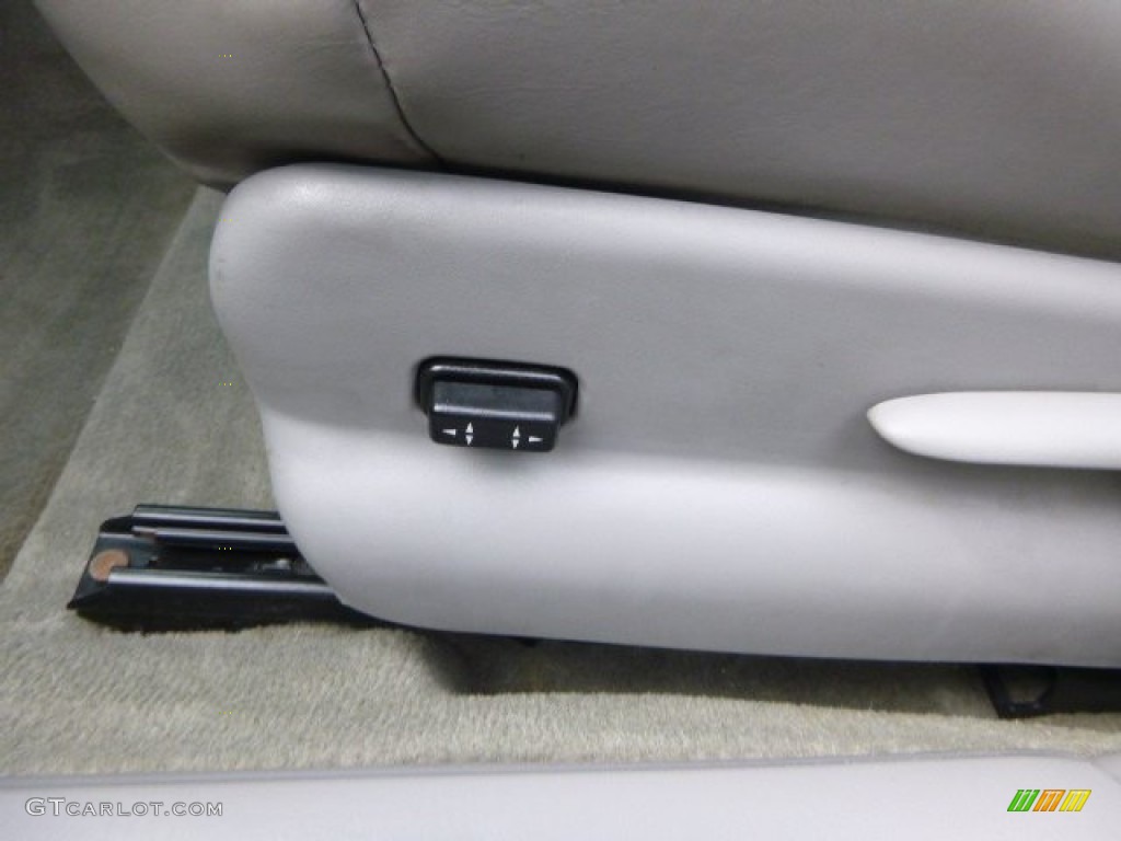 2001 Regal LS - Midnight Blue Pearl / Medium Gray photo #12