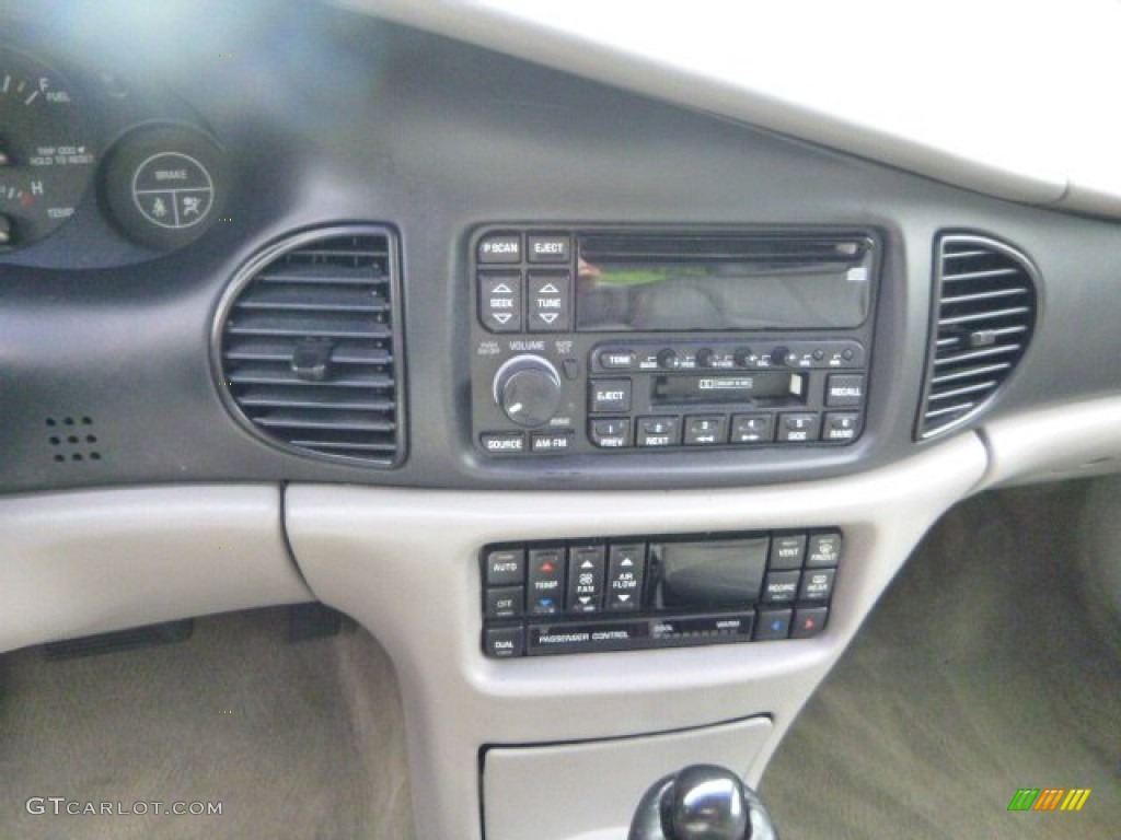 2001 Regal LS - Midnight Blue Pearl / Medium Gray photo #13