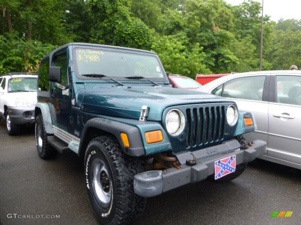 1998 Wrangler SE 4x4 - Emerald Green Pearl / Mist Grey photo #1