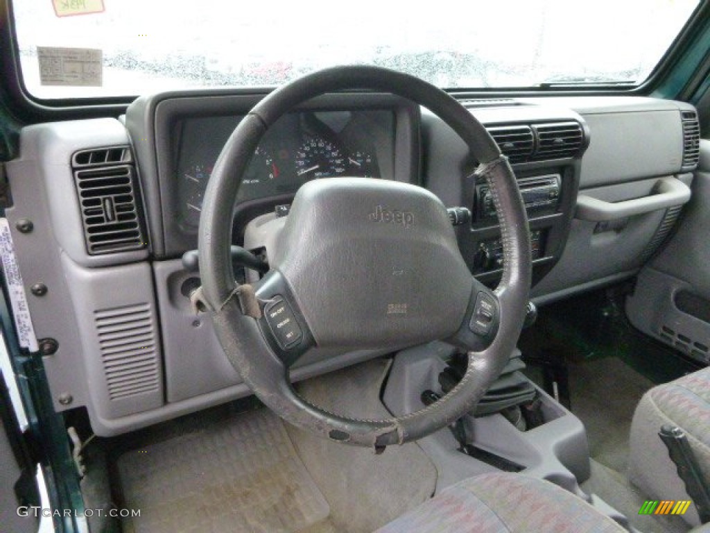 1998 Wrangler SE 4x4 - Emerald Green Pearl / Mist Grey photo #9
