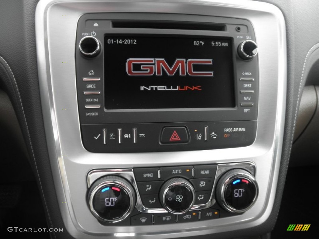 2014 GMC Acadia SLT Controls Photo #83032794